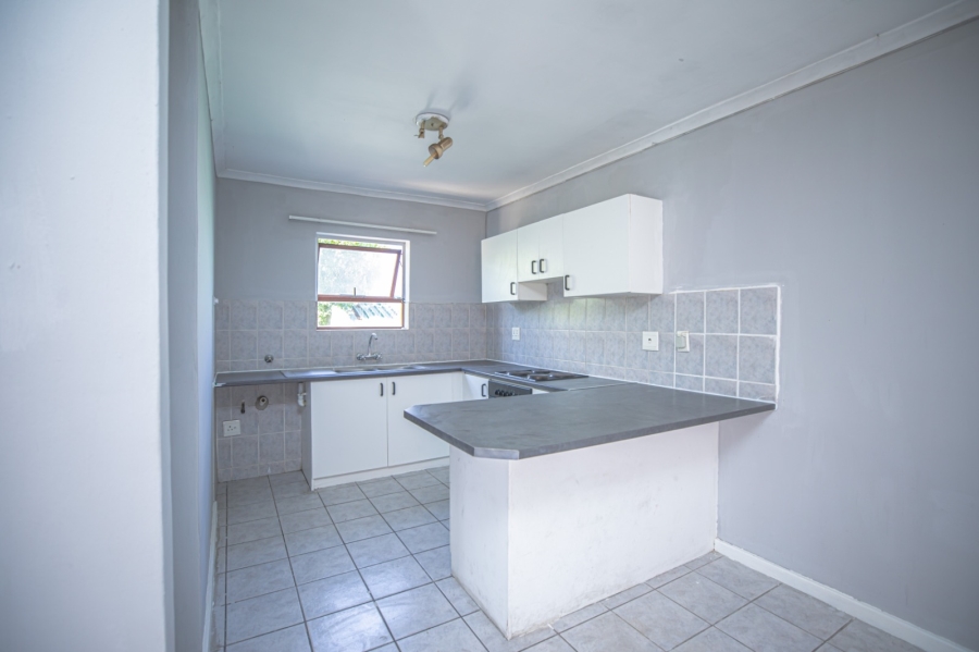 To Let 2 Bedroom Property for Rent in Ferndale Western Cape